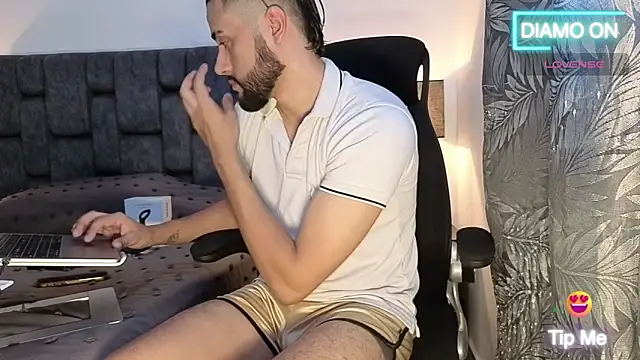 Thomas redcol online show from November 11, 2025, 6:03 pm