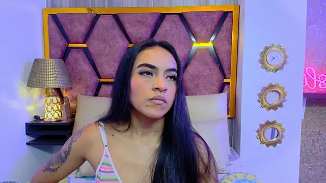 Leslie Bussh  online show from February 5, 2026, 12:34 pm