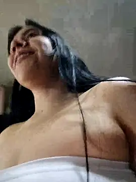 Snapshot of valen-sexx chatting on November 22, 2025, 11:14 pm valen-sexx online show from November 22, 2025, 11:14 pm