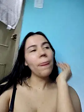 Snapshot of valen-sexx chatting on November 28, 2025, 2:34 am valen-sexx online show from November 28, 2025, 2:34 am