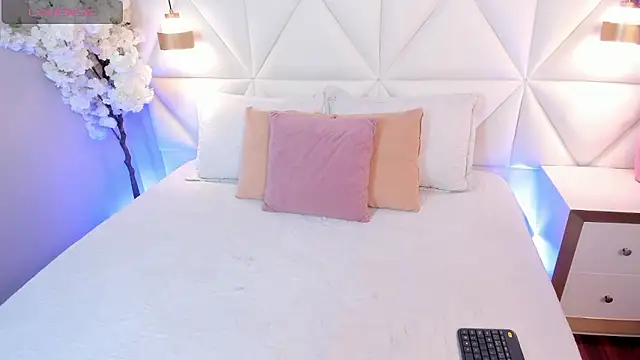 Adara  carter  online show from January 9, 2026, 3:46 am