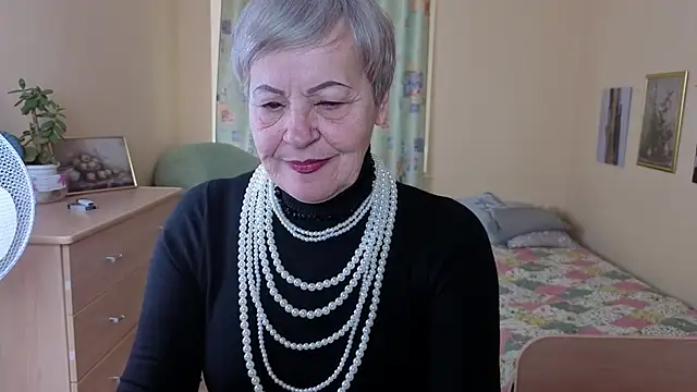 Freya Fable online show from October 14, 2025, 8:26 am