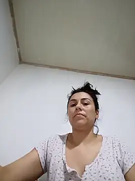 vanessa-titisM online show from November 16, 2025, 3:00 am