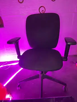 Snapshot of The_Lustful_Desire chatting on October 10, 2025, 5:58 pm The Lustful Desire online show from October 10, 2025, 5:58 pm