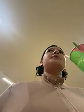 GabyMejiaa online show from May 15, 2026, 11:47 pm