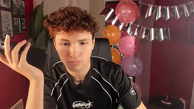 Snapshot of JonnyDarka chatting on November 29, 2025, 12:38 pm JonnyDarka online show from November 29, 2025, 12:38 pm