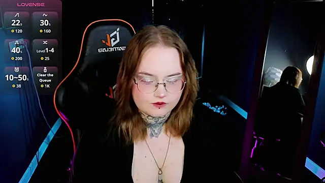 Alice Linger online show from September 14, 2025, 3:34 pm