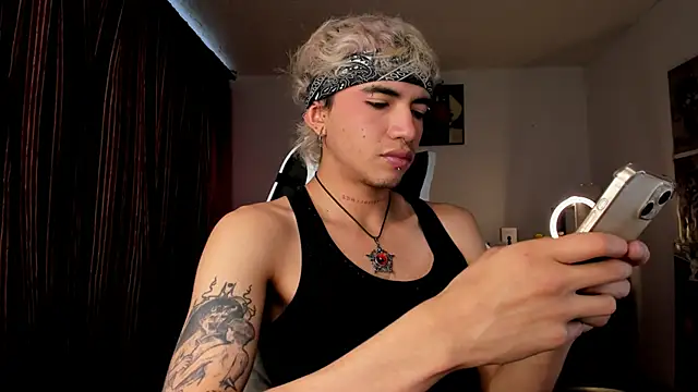 guynextdo0r online show from October 22, 2025, 8:30 pm