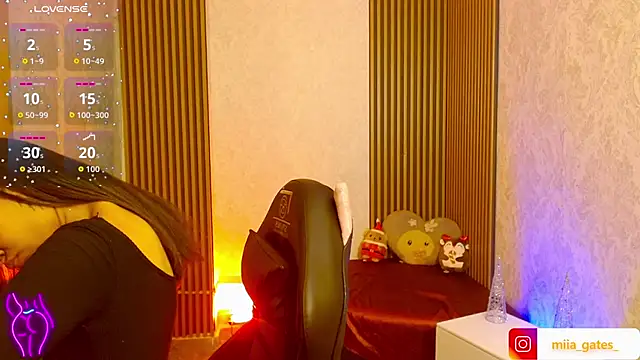 Snapshot of Miagates_tay chatting on November 12, 2025, 2:48 am Miagates tay online show from November 12, 2025, 2:48 am