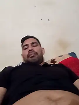 Snapshot of snadycam chatting on October 28, 2025, 5:34 pm snadycam online show from October 28, 2025, 5:34 pm