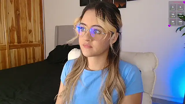 MaryMoon  online show from December 17, 2025, 4:34 pm