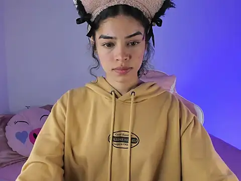 Snapshot of maddy_parker__ chatting on October 24, 2025, 3:05 am maddy parker online show from October 24, 2025, 3:05 am