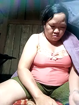 Snapshot of riso-00 chatting on October 31, 2025, 4:14 pm riso-00 online show from October 31, 2025, 4:14 pm