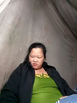 Snapshot of riso-00 chatting on December 3, 2025, 3:00 pm riso-00 online show from December 3, 2025, 3:00 pm