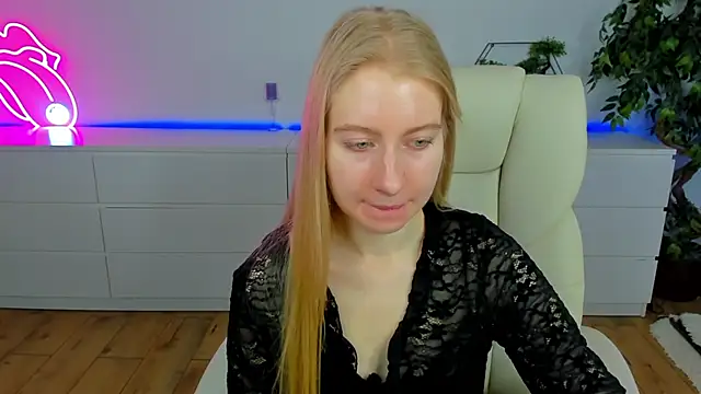 Alina Blonde online show from March 14, 2026, 6:41 am