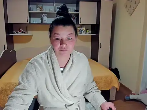 Snapshot of Soffy_Skye chatting on February 3, 2026, 3:59 am Soffy Skye online show from February 3, 2026, 3:59 am