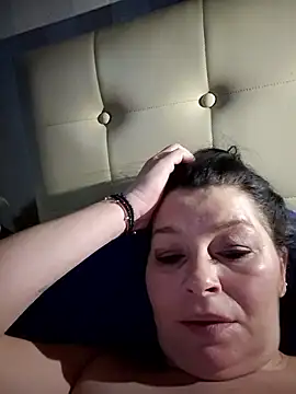 Snapshot of Soffy_Skye chatting on February 3, 2026, 6:46 pm Soffy Skye online show from February 3, 2026, 6:46 pm