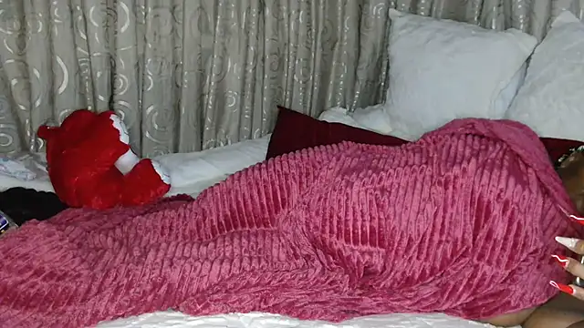 Snapshot of Bustyboobs02xx chatting on February 17, 2026, 5:16 am Bustyboobs02xx online show from February 17, 2026, 5:16 am