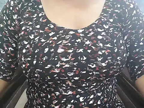 Snapshot of bold_naina chatting on September 16, 2025, 4:35 am bold naina online show from September 16, 2025, 4:35 am