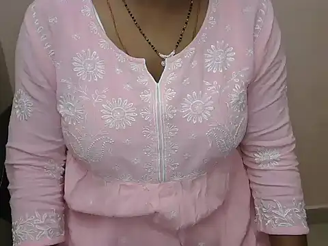 Snapshot of bold_naina chatting on November 8, 2025, 3:43 am bold naina online show from November 8, 2025, 3:43 am