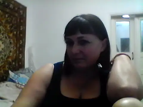 MariannaLove759 online show from October 20, 2025, 2:28 pm