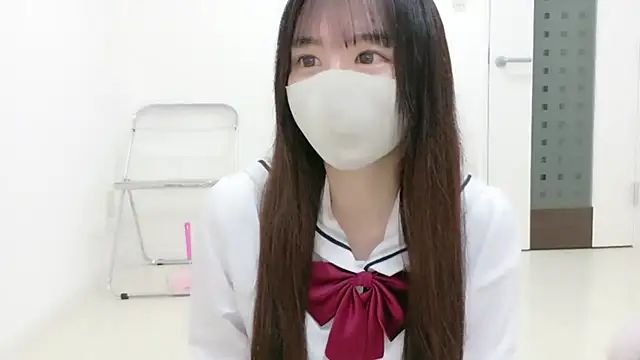  Mia land  online show from November 24, 2025, 1:11 pm