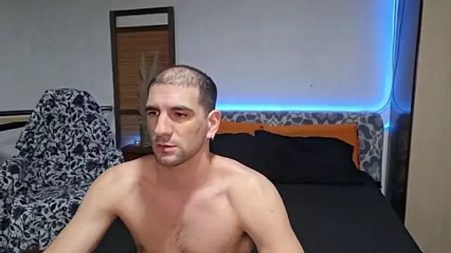 ObeyLust online show from December 17, 2025, 1:21 am