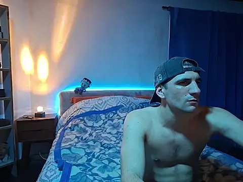 ObeyLust online show from November 13, 2025, 2:48 am