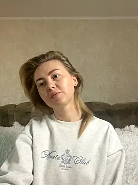 Snapshot of MartaLuna_ chatting on October 30, 2025, 6:55 am MartaLuna online show from October 30, 2025, 6:55 am