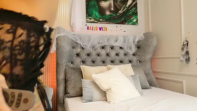 Snapshot of MeganXDesire chatting on October 27, 2025, 5:52 am MeganXDesire online show from October 27, 2025, 5:52 am