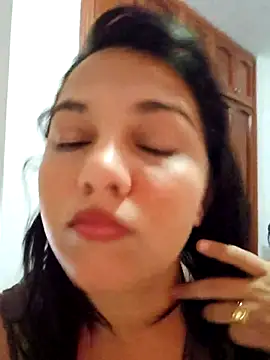 Snapshot of MaoMaoLa chatting on October 24, 2025, 8:19 pm MaoMaoLa online show from October 24, 2025, 8:19 pm