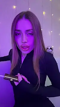 Snapshot of Elizabeth_Tay chatting on December 15, 2025, 6:25 pm Elizabeth Tay online show from December 15, 2025, 6:25 pm