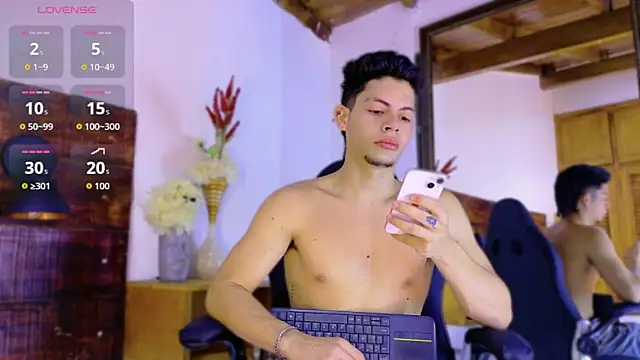 JhosuaVega online show from April 6, 2026, 1:34 am