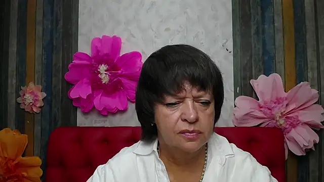 Snapshot of MaltaFora chatting on October 3, 2025, 11:01 am MaltaFora online show from October 3, 2025, 11:01 am