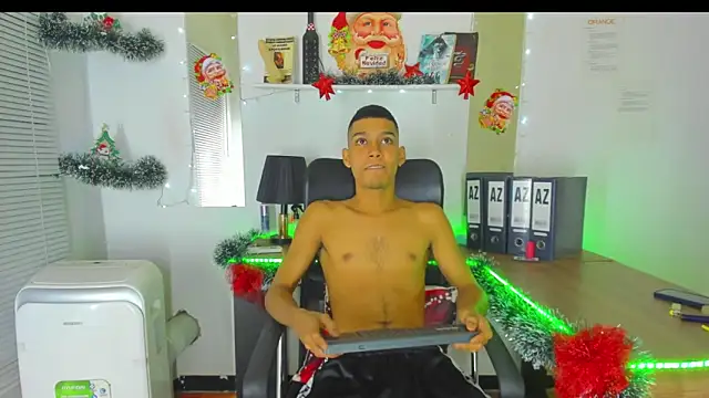 Snapshot of xxKamadevaxx chatting on December 17, 2025, 1:49 pm xxKamadevaxx online show from December 17, 2025, 1:49 pm