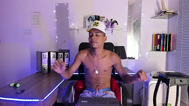 Snapshot of xxKamadevaxx chatting on January 9, 2026, 12:50 am xxKamadevaxx online show from January 9, 2026, 12:50 am