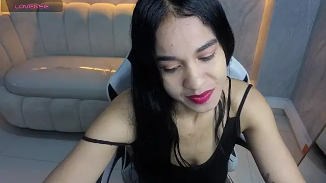 Snapshot of Maia_Tx chatting on October 28, 2025, 12:59 pm Maia Tx online show from October 28, 2025, 12:59 pm