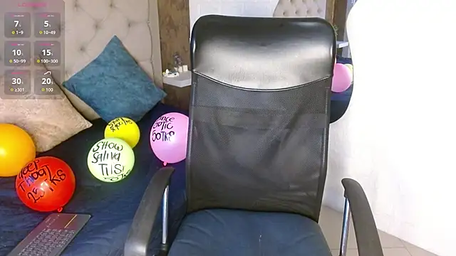 Snapshot of daphne_walton chatting on November 20, 2025, 11:00 am daphne walton online show from November 20, 2025, 11:00 am