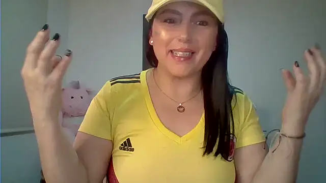 Snapshot of Venusina_07 chatting on June 13, 2026, 3:48 am Venusina 07 online show from June 13, 2026, 3:48 am