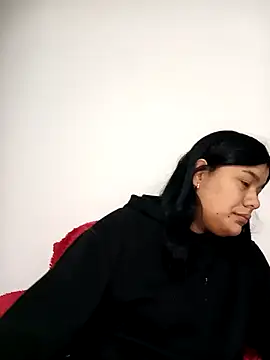 Snapshot of April_Becker chatting on December 1, 2025, 3:07 am April Becker online show from December 1, 2025, 3:07 am