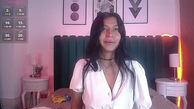 Snapshot of Keila_Fg chatting on December 4, 2025, 8:08 pm Keila Fg online show from December 4, 2025, 8:08 pm