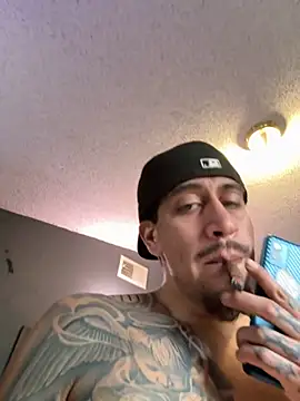 busnfatnutsLildee online show from November 18, 2025, 7:17 pm