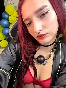 Snapshot of Megann_19_ chatting on September 26, 2025, 2:13 pm Megann 19 online show from September 26, 2025, 2:13 pm