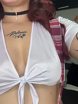 Snapshot of Megann_19_ chatting on September 20, 2025, 2:00 pm Megann 19 online show from September 20, 2025, 2:00 pm