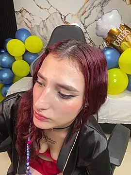 Snapshot of Megann_19_ chatting on October 1, 2025, 2:54 pm Megann 19 online show from October 1, 2025, 2:54 pm