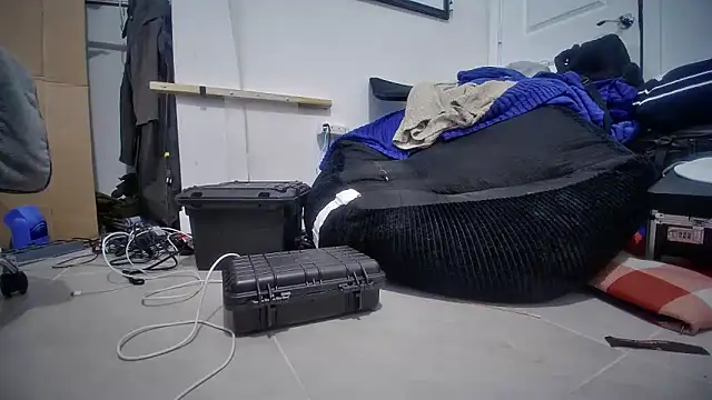 Snapshot of jasoncali305 chatting on November 2, 2025, 3:22 am jasoncali305 online show from November 2, 2025, 3:22 am