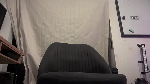 Snapshot of jasoncali305 chatting on February 14, 2026, 6:46 am jasoncali305 online show from February 14, 2026, 6:46 am