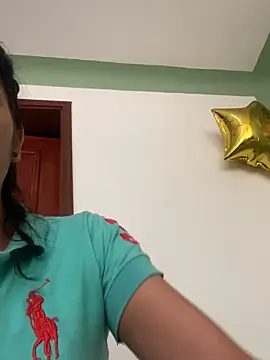 Lesly777  online show from September 19, 2025, 2:32 pm