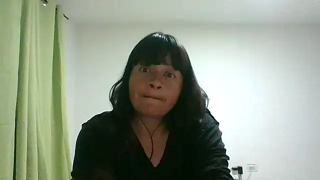 adri89-g online show from March 17, 2026, 2:36 am