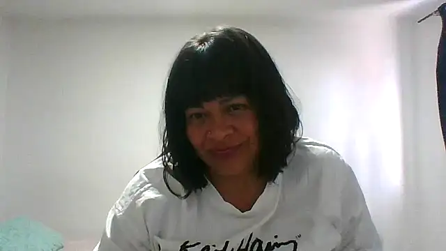 adri89-g online show from February 21, 2026, 9:28 pm
